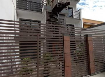 Fachada de la propiedad. · Casa en Venta, Jardines de Monterrey, 9 Recámaras