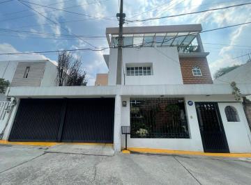 Casa · 280m² · 3 Recámaras · Casa en Venta, Satélite, 3 Recámaras