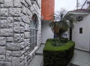 Casa · 235m² · 3 Recámaras · 4 Estacionamientos · Casa en Venta, Villas de La Hacienda, 4 Recamaras.