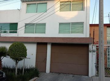 Casa · 380m² · 6 Recámaras · 4 Estacionamientos · Casa Venta, Cd. Satelite, 6 Recamaras