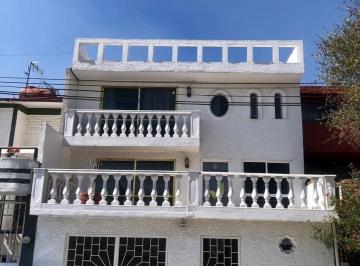 Casa · 216m² · 3 Recámaras · 1 Estacionamiento · Casa en Venta, Villas de La Hacienda, 3 Recamaras