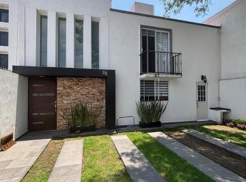 Casa · 240m² · 3 Recámaras · 3 Estacionamientos · Casa en Venta, Las Arboledas, 3 Recamaras