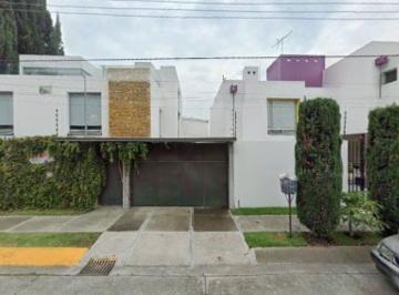 Casa · 283m² · 3 Recámaras · 3 Estacionamientos · Casa en Venta, Las Arboledas, 3 Recamaras