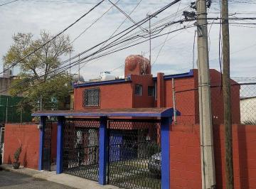 Casa · 141m² · 3 Recámaras · 4 Estacionamientos · Casa en Venta, Viveros de La Loma, 3 Recamaras