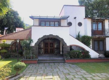 Casa · 572m² · 4 Recámaras · 6 Estacionamientos · Casa en Venta, Club de Golf Hacienda, 4 Recamaras