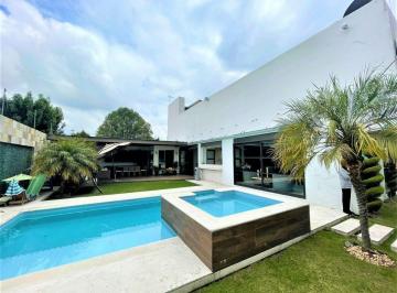 Alberca · Casa en Venta, Las Arboledas, 4 Recamaras