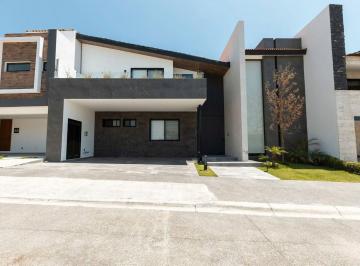 Casa · 324m² · 2 Recámaras · 2 Estacionamientos · Casa Venta Gran Reserva, Lomas de Angelopilis 3, Pue, Recamara en Planta Baja