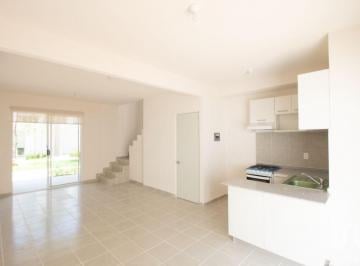 Casa · 90m² · 2 Recámaras · 1 Estacionamiento · Renta de Casa en Palma Turquesa, Playa del Carmen