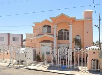 Casa de 6 habitaciones, Ensenada · Venta de Casa en Valle Dorado Ensenada Paseo de Las Flores 381