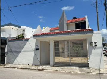 Casa de 3 habitaciones, Othón P. Blanco · Casa en Renta Col. Fovissste Amuebla/sin Amueblar