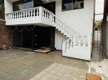 Casa · 402m² · 6 Recámaras · 4 Estacionamientos · Casa Dúplex en Ctm Culhuacán Coyoacán con Terrazas y Entradas Independientes