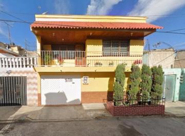 Casa de 3 habitaciones, Nezahualcóyotl · Casa en Venta en Ciudad Nezahualcoyotl Edomex