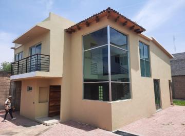 Casa de 4 habitaciones, Querétaro · Hermosa Casa Para Estrenar!