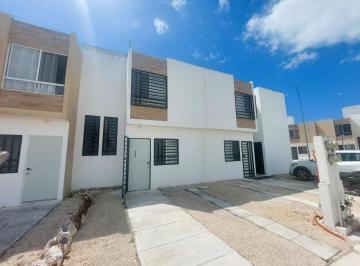 Casa · 82m² · 2 Recámaras · 1 Estacionamiento · Casa Sin Muebles en Porto Alto Playa del Carmen