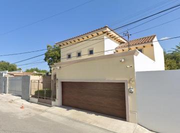 Casa de 3 habitaciones, Nuevo Laredo · Casa con Amplio Jardín a Solo 10 Min del Puente Internacional