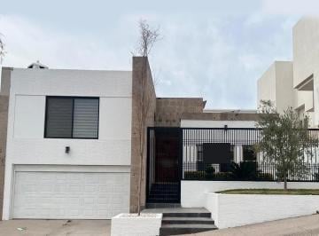 Casa de 3 habitaciones, Chihuahua · Residencia en Venta/renta | Bosques de San Francisco