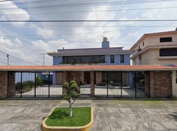 Casa de 4 habitaciones, Naucalpan de Juárez · Casa en Venta en Ciudad Satélite