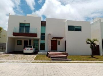 Casa de 4 habitaciones, Carmen · Casa en Renta, Residencial Azul