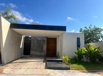 e41b642bcda027d9139ac381778f6fb4a7fc532569642cd2a2664be8a84d551e · Casa en Venta Residencia Yaxlum Al Norte de Merida