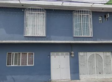 Casa de 4 habitaciones, Gustavo A. Madero · Casa en Venta en Av 7 - a 32, Santa Rosa, Gustavo A. Madero, Ciudad de México.
