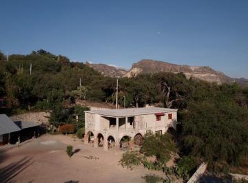 e1c495b69710968e5ace8ec239f5f7051c21cc70eeaad519b8fd6b6d3c17034a · Venta de Casa de Campo en Hidalgo