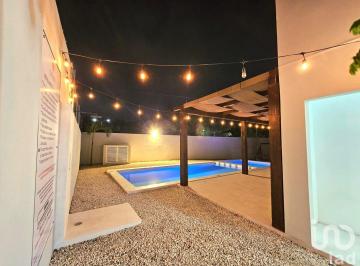 Casa · 97m² · 3 Recámaras · 2 Estacionamientos · Vendo Casa en Islas Canarias 3 Rec Zona Sur, Cancun, Q. Roo