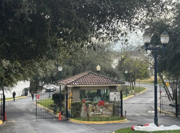 1 · Terreno en Venta en Residencial Hacienda Santiago