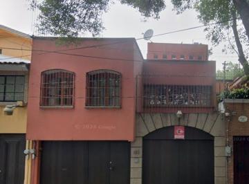Casa de 4 habitaciones, Coyoacán · Remate Bancario, en Alcaldia de Coyoacan Cdmx, El Costo del Remate Incluye Desalojo C500