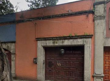Casa de 3 habitaciones, Coyoacán · Casa en Venta en Santa Catarina