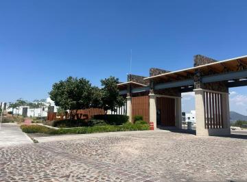 Terreno / Lote , El Marqués · Terreno en Zibata Cerca del Campo de Golf