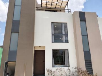 Casa · 135m² · 2 Estacionamientos · Casa en Calimaya