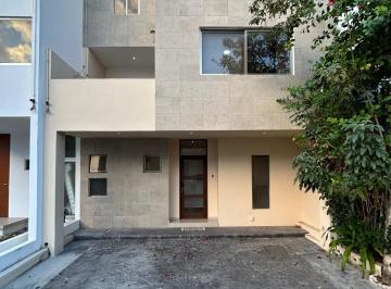 Casa de 3 habitaciones, Benito Juárez · Casa en Venta – Residencial Arbolada, Cancún