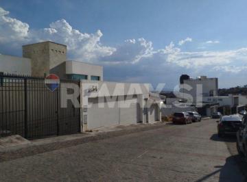 Casa de 5 habitaciones, Querétaro · Casa en Venta Milenio III