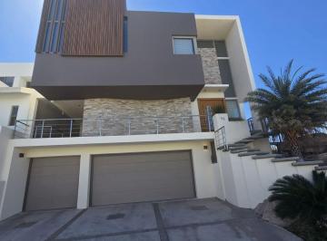 Casa de 4 habitaciones, Chihuahua · Venta ($14,975,00) / Renta ($89,700) - Residencia con 4 Recámaras | Pedregal del Valle