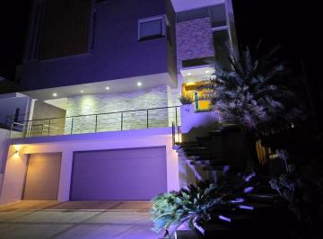 Casa de 4 habitaciones, Chihuahua · Venta ($14,950,00) / Renta ($89,700) - Residencia con 4 Recámaras | Pedregal del Valle