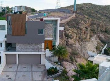 Casa de 4 habitaciones, Chihuahua · Venta Residencia Pedregal del Valle | $14,975 (Zona Valles)