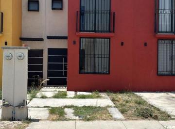 Casa de 3 habitaciones, León · Se Vende Casa en Fraccionamiento Privado Cerca de Hospitales