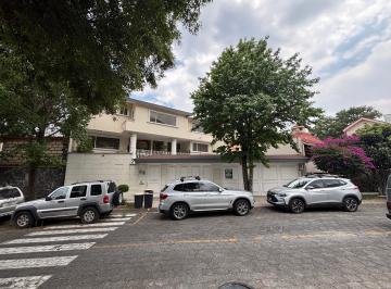 Casa de 5 habitaciones, Tlalpan · Casa con 5 Recámaras y 562 m² Superficie de Terreno en Venta, Jardines en La Montaña