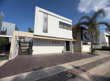 259e182d878c6114285edfb0e7c5e4706a2d7ba6cf9c6162781dc7ab9f2c93c2 · Casa en Venta Jardin Real