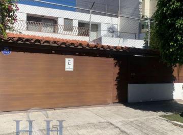 Casa de 4 habitaciones, Zapopan · Casa en Venta en Jardin de San Ignacio, Zapopan