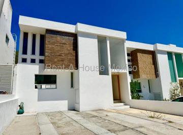 Casa en condominio de 3 habitaciones, Querétaro · Casa en Venta en Grand Juriquilla, 3 Recámaras con Amplio Jardín y Amenidades
