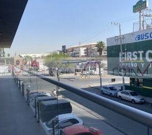 Local comercial · 50m² · 30 Estacionamientos · Local Comercial en Renta en Monterrey