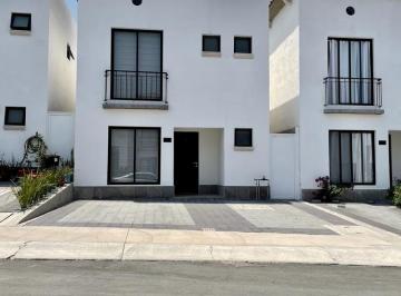 Casa en condominio de 3 habitaciones, Querétaro · Renta de Casa $15,750 Incluye Mantenimiento