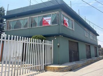 Casa de 3 habitaciones, Cuautitlán Izcalli · Casa Para Inversion con 3 Locales Comerciales en Esquina