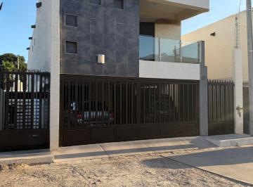 Casa de 3 habitaciones, Guaymas · Casa en Venta en Guaymas