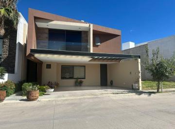 Casa de 3 habitaciones, León · Casa en Venta en Sierra Nogal