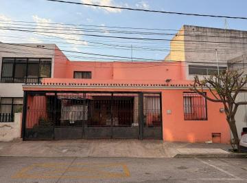 Casa de 3 habitaciones, Guadalajara · Casa en Venta en Italia Providencia, Guadalajara – Ubicación Privilegiada