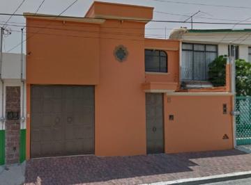 Casa de 3 habitaciones, Texcoco · Casa en Texcoco, Cerca de Clinica, Plazas, Estadio Claudio Sanchez y Centros Comerciales.