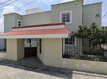 Casa de 4 habitaciones, Texcoco · Casa en Texcoco con Jardin, Cerca de Vias Rapidas, Hospitales y Deportivos
