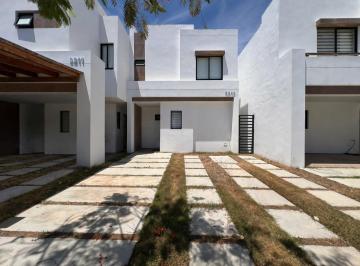 Casa de 3 habitaciones, Mazatlán · Casa en Renta Amueblada, 3 Recámaras – Palmilla.
